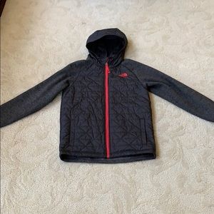 Boys North Face hoodie quilted
